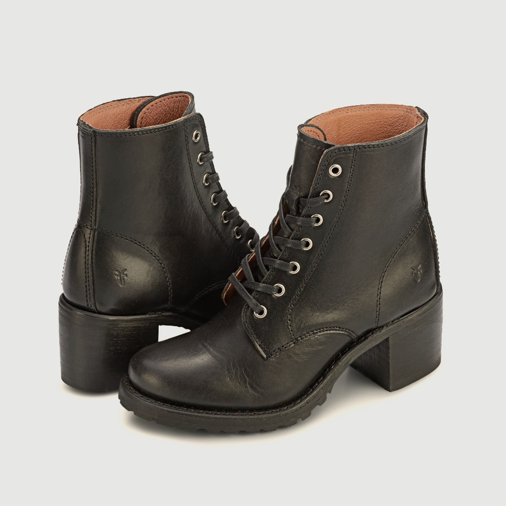 Frye Sabrina 6G Lace Up Boots, Black
